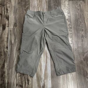 Kuhl Women's Capris - Gray